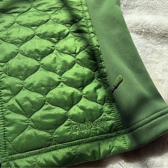 L.L.Bean Green Puffer Vest – Size XS | Trail-Ready | Spring Bright | - Picture 4 of 6